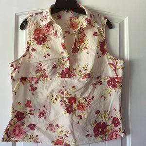 Lightweight Floral Collared Tank Size XL